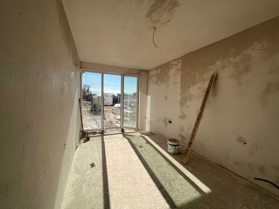 Продава се Тристаен апартамент в Несебър - 82 кв.м за 972 €/кв.м - Снимка #2