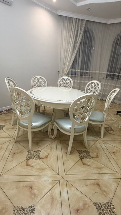 Продам стол со стульями на 7 персон СРОЧНО!!