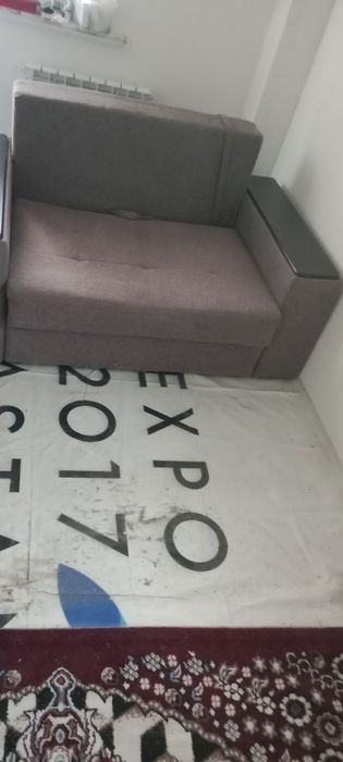 Продам диванчик 1-80*0-9 метра