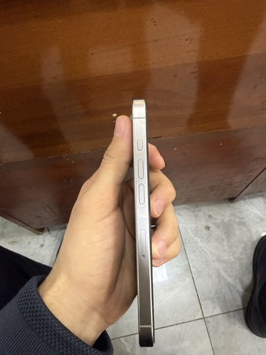 Iphone 15 pro telfon