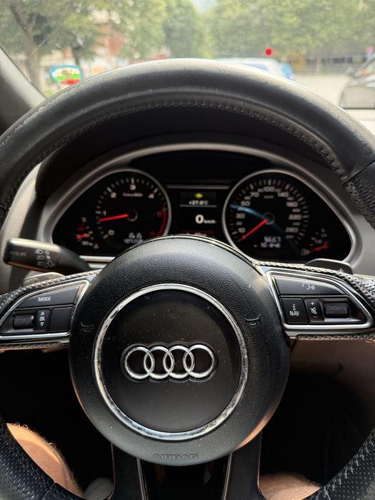 Audi Q7 3000tdi перфектен