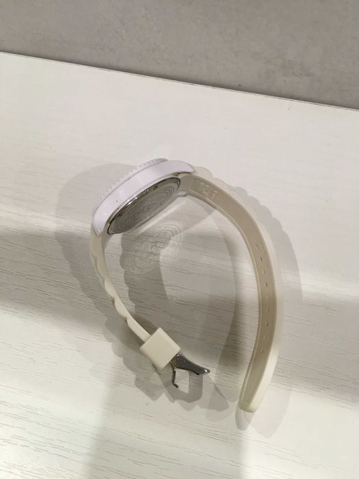 ICE WATCH унисекс часовник в бяло