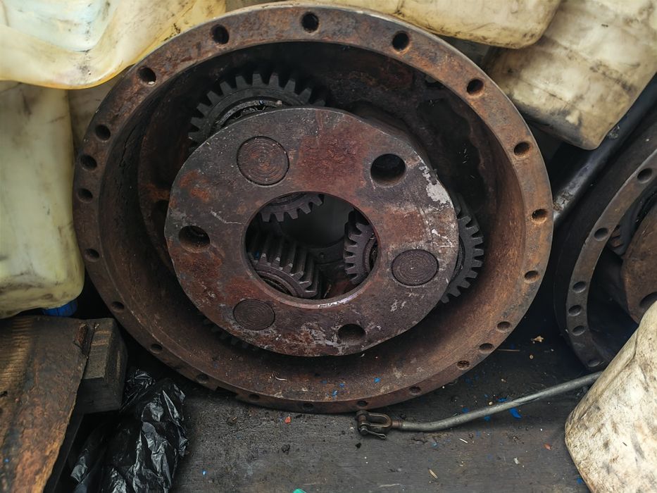 Бортовой редуктор k 700