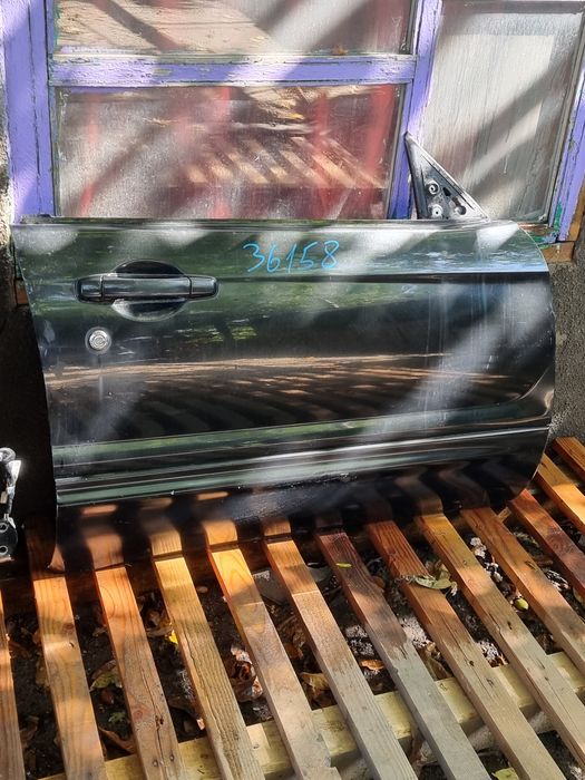 Двери на Subaru Forester Sg Sg  .