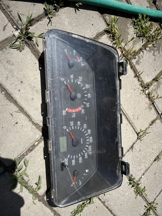 Продам приборку на 2114,2115,2110,нива