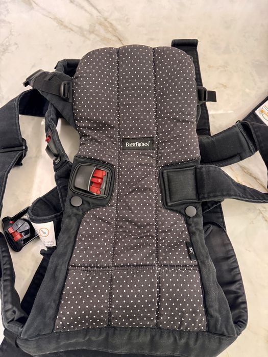 Бебешко кенгуру BabyBjorn