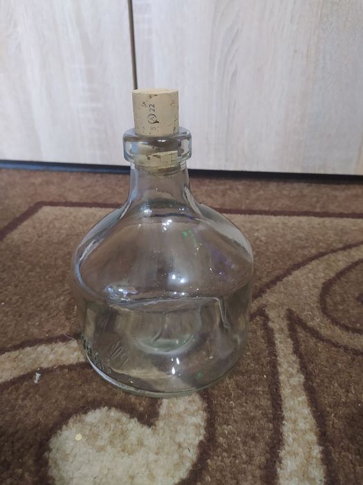 Стъклени бутилки за алкохол