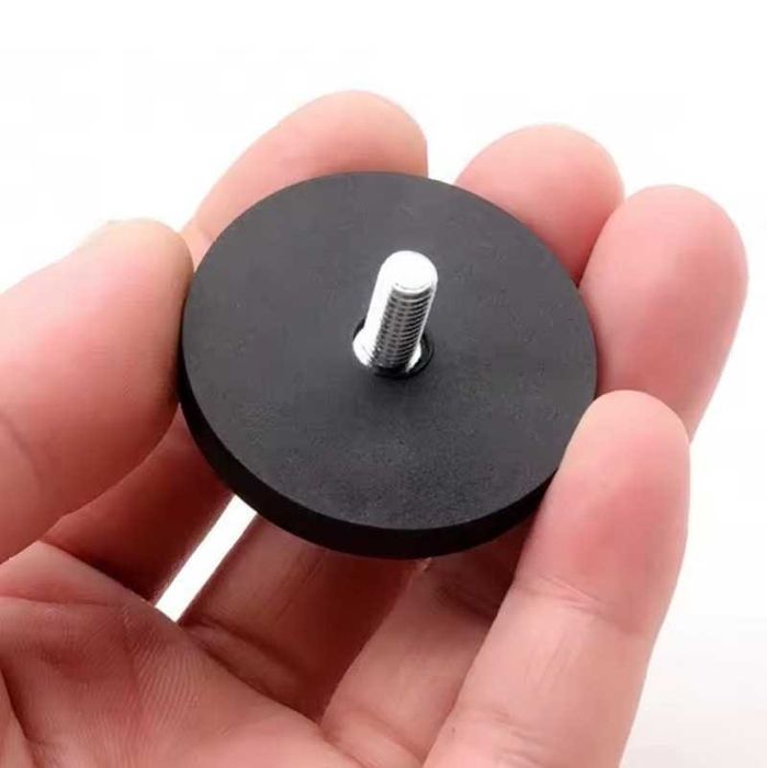 Монтажни неодимови магнити с гумено покритие