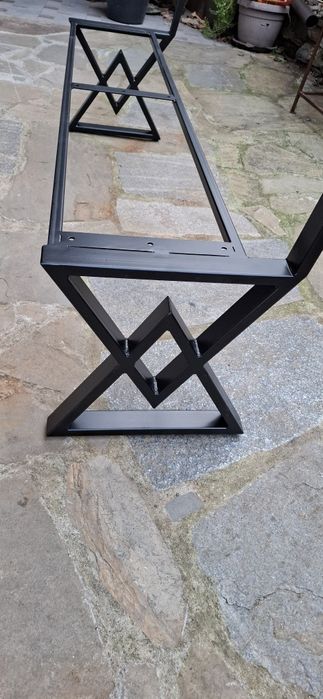 Метални крака за маса