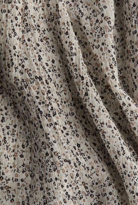 Чисто нова пола от HM