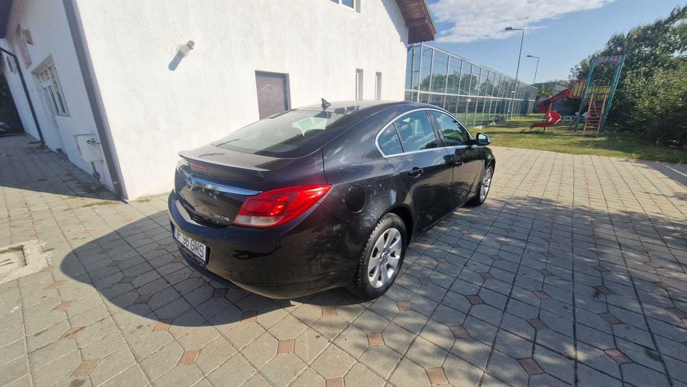 Opel Insignia Hatchback / 5 uși - 2.0 CDTI EcoTEC (130 CP) - Faruri Bi-Xenon Adaptive AFL+ (TVA Deductibil)