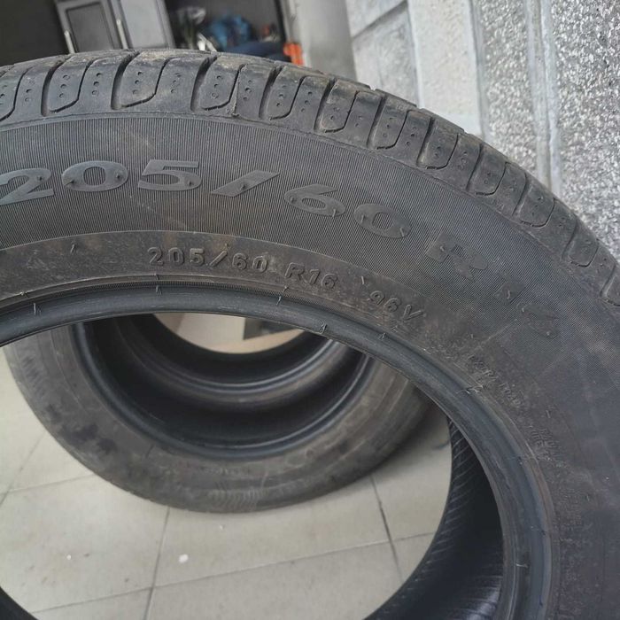 2x Cauciucuri PIRELLI 205/60R16 - anvelope de vara