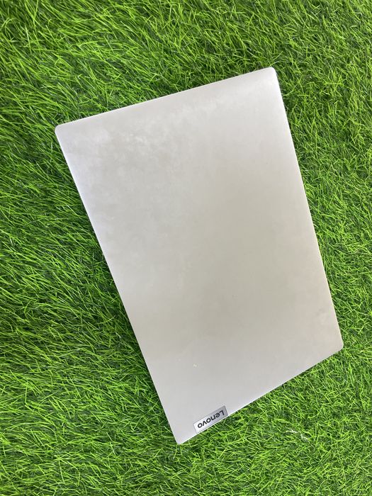 Ноутбук Lenovo 256 ГБ