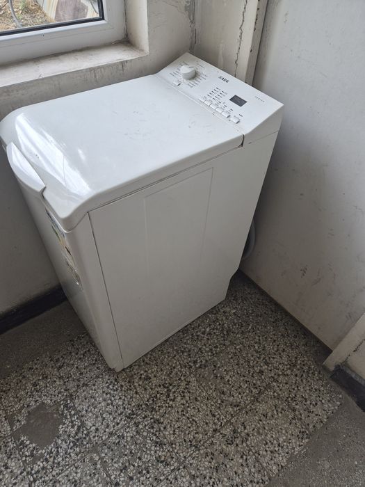 Продавам   Пералня AEG