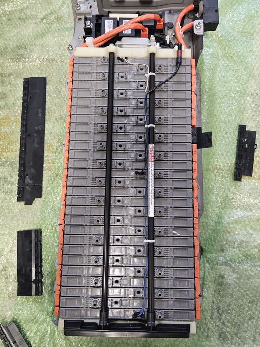 Reconditionare si mentenanta baterii hybrid