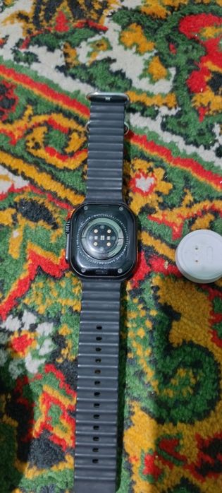 Smart watch sotiladi