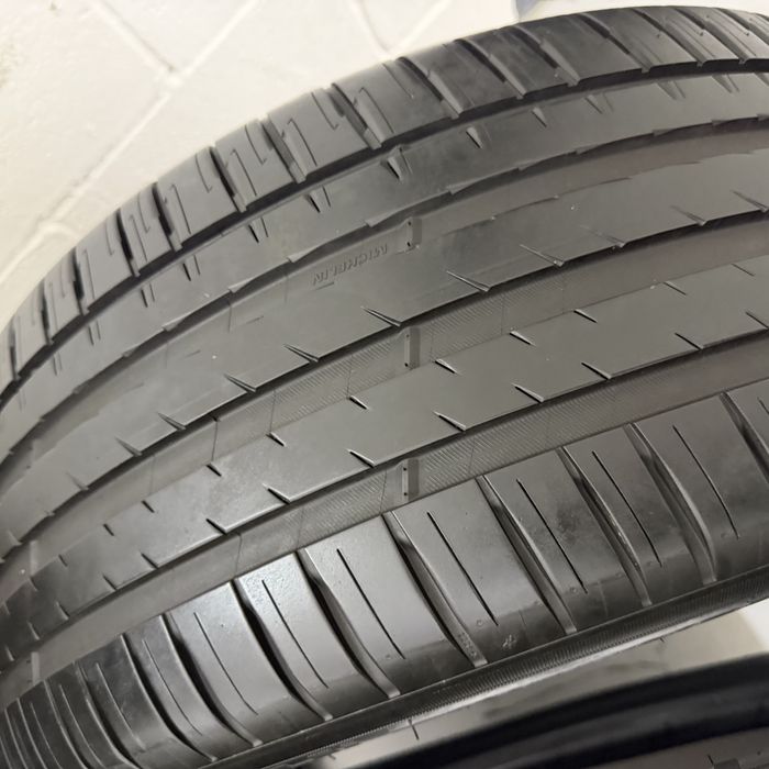 265/45/21 Michelin