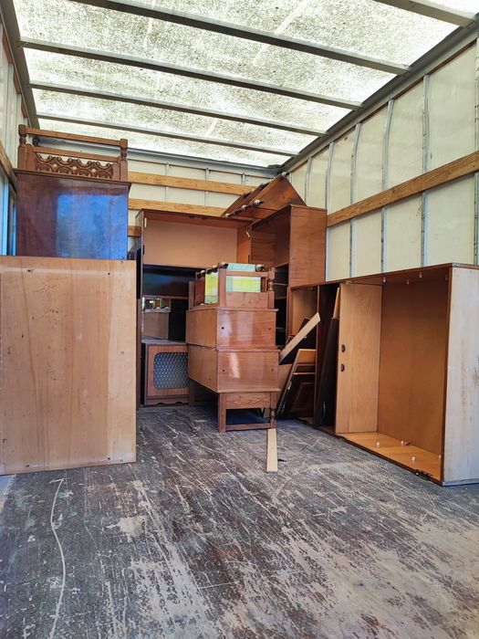 Golire subsoluri,mansarde, apartamente,case,garaje, beciuri, pivnițe