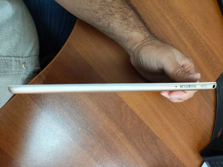 Продам Планшет MiOne Mi-Pad