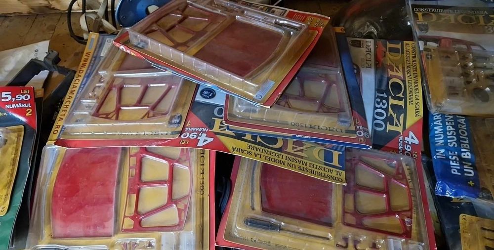 Dacia macheta 1:8 numar 1 2 3 4