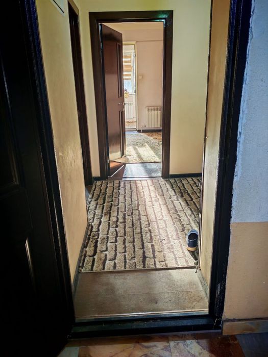 Продаётся квартира! Сергели 9 худуд,2х комнат.4-этаж. 59 кв.+ балкон