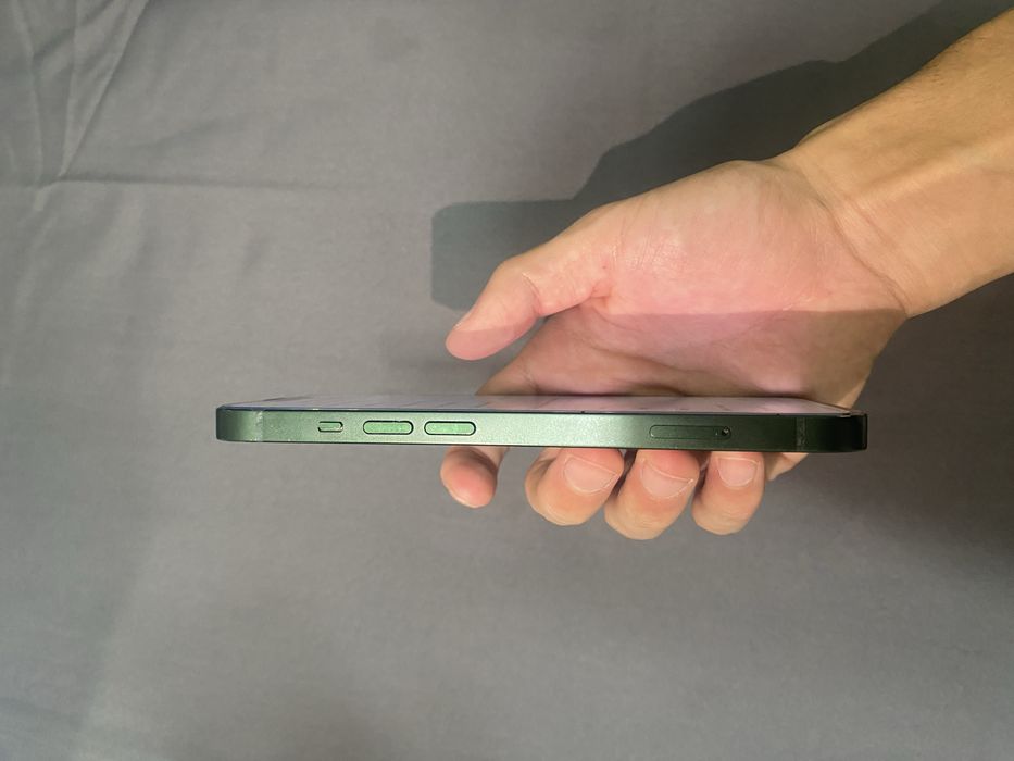 iPhone 13 128gb green