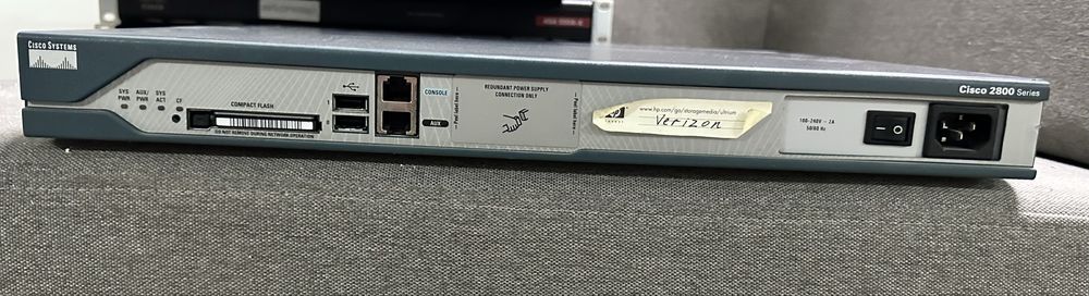 Маршрутизатор Cisco 2811