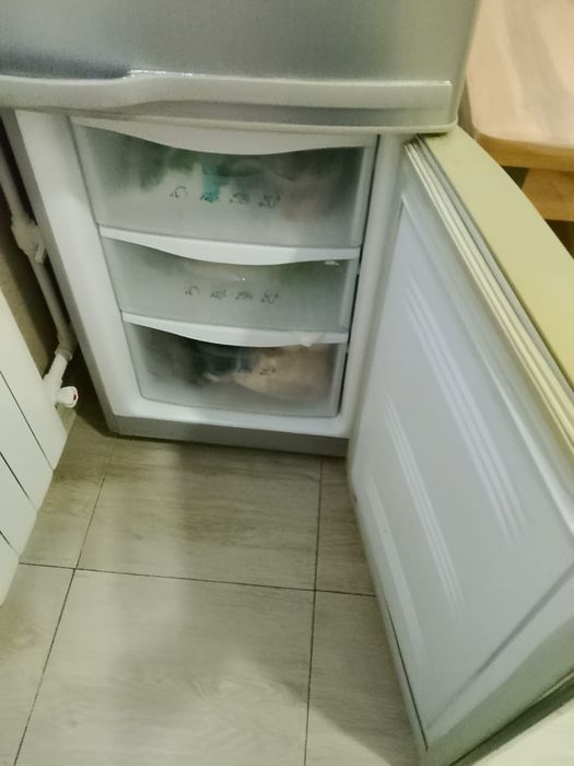 Холодилник продам