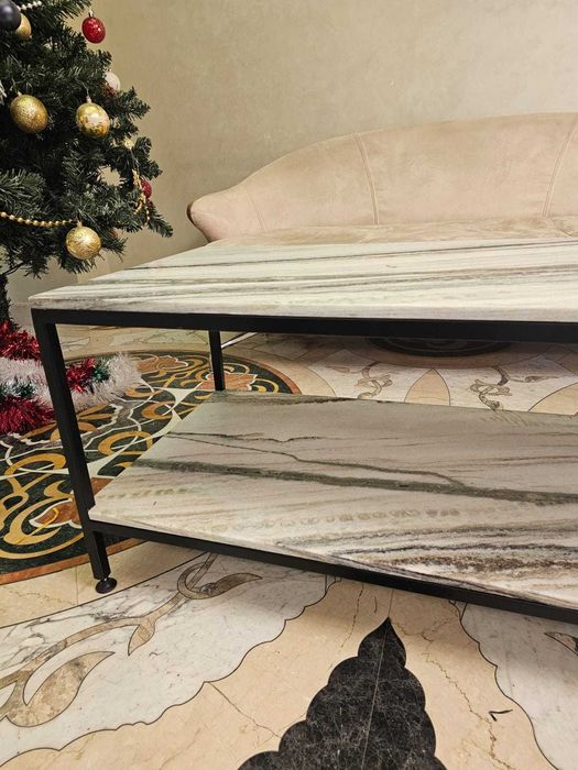 Журнальный столик