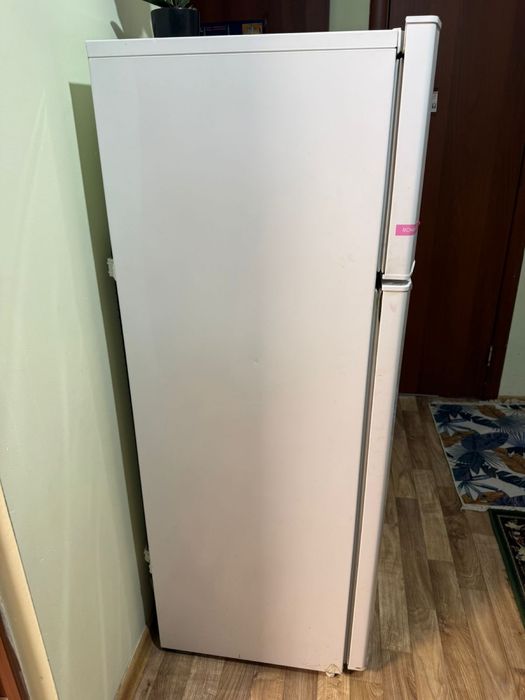 Продам Холодильник Беко