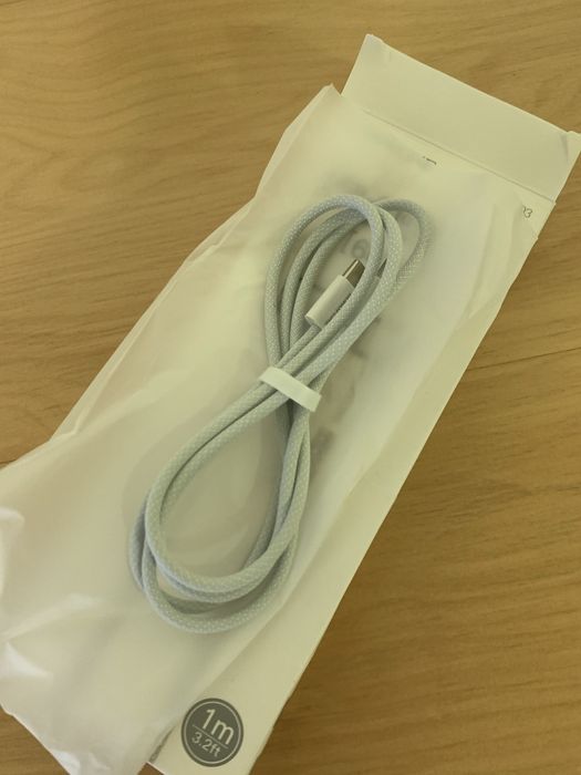 Cablu iPhone 16 Pro Max / compatibil cu mai multe modele