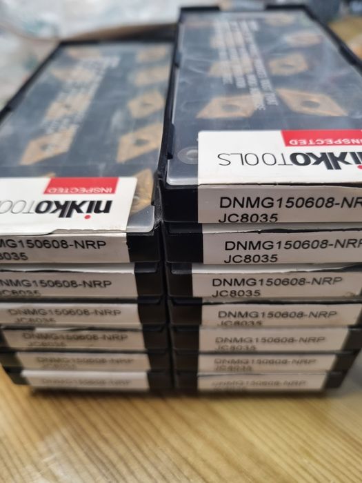 Твъедосплавни пластини Dnmg 150608 за стомана