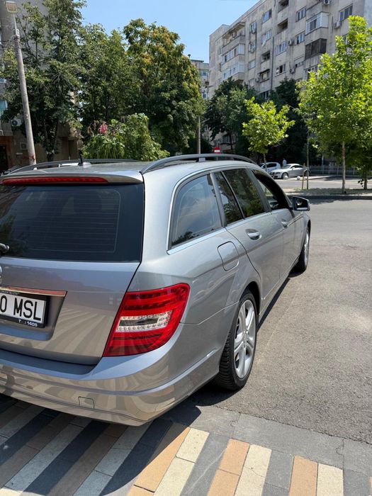 MERCEDES-BENZ C-Class 2011 — imagine 5