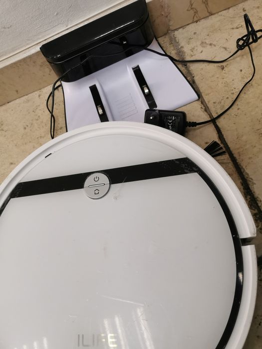 Робот Прахосмукачка iLife - Почти Като Ново на 1  Година