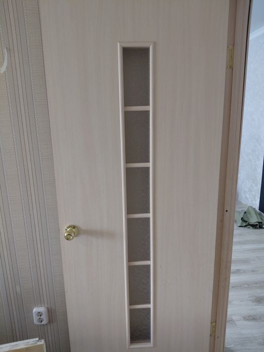 Продам б/у двери