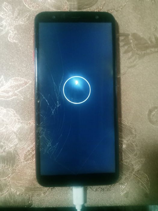 Продам телефон j6