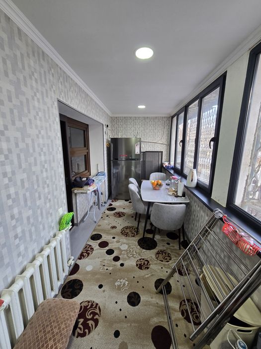 Своя новомосковская 99школа 2комн 2эт кирпич 52м2 ремонт мебелъ частич