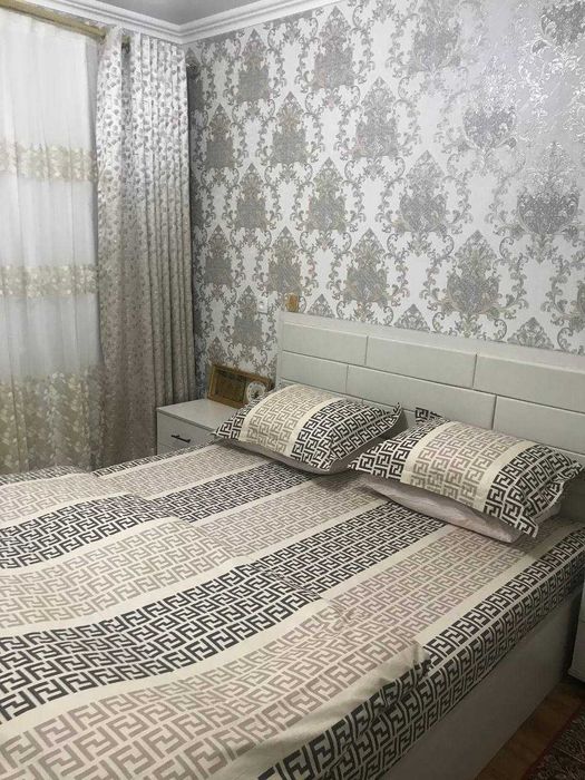 Продам 4 - комнатную квартиру