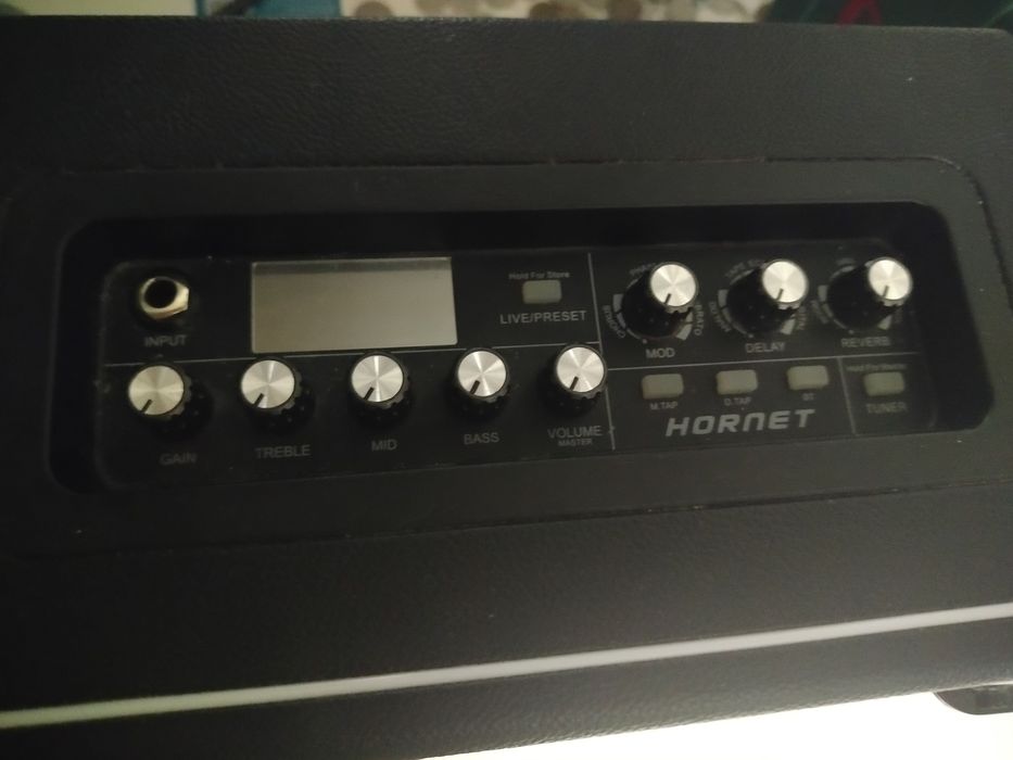комбоусилитель Mooer Hornet 15 б/у