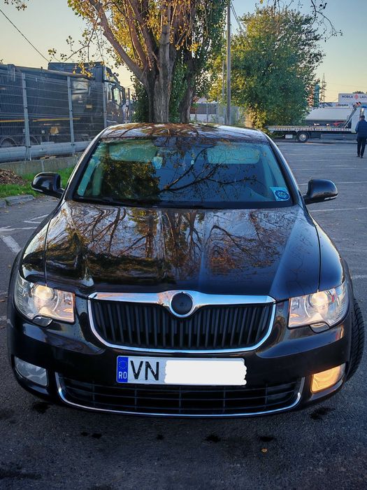 Vând Skoda Superb 2 II