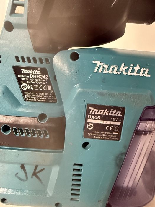 Makita DHR 242 rotopercutor cu aspirator