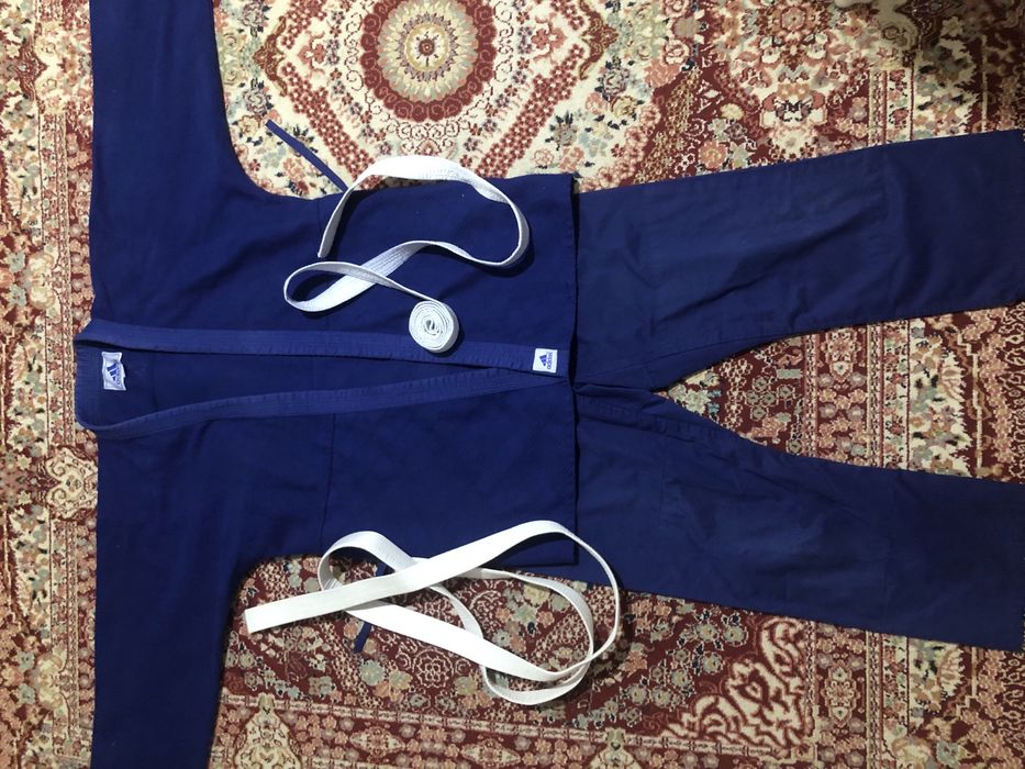 Продам кимоно для дзюдо 180