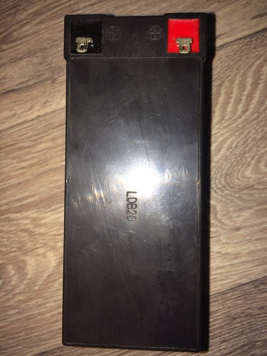 Продам аккум батарею 12v 7 ah