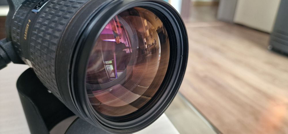 Sigma 70-200mm f/2.8 EX DG APO HSM за NIKON F 
​Описание:
​Продавам легендарното „работно конче“ на Sigma – 70-200