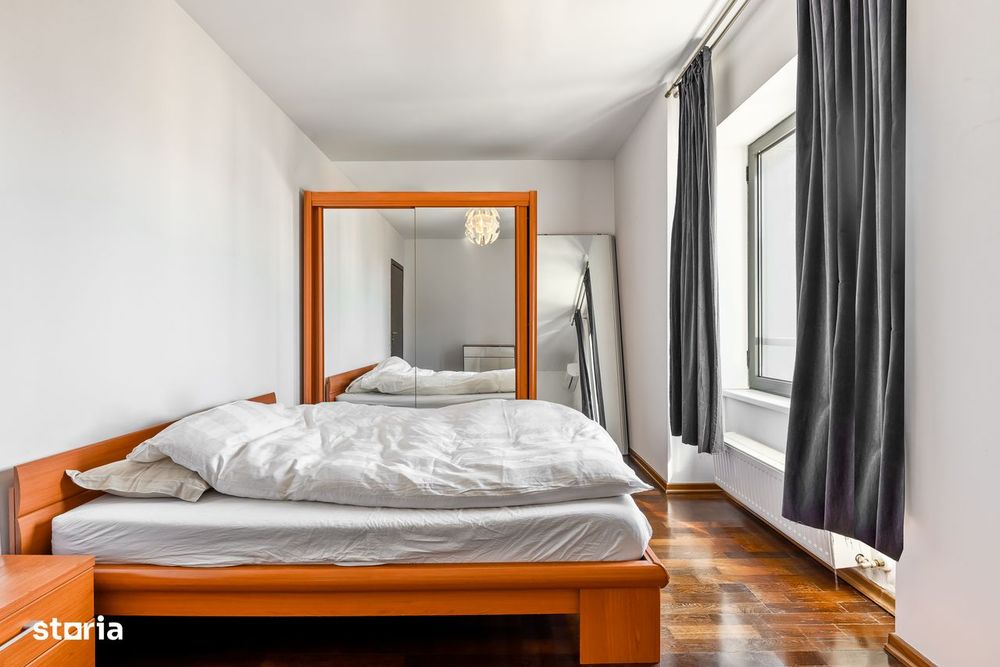 Proprietar vand apartament 3 camere bloc nou Piata Victoriei cu garaj
