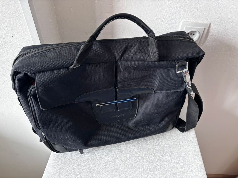 Продаётся сумка Samsonite