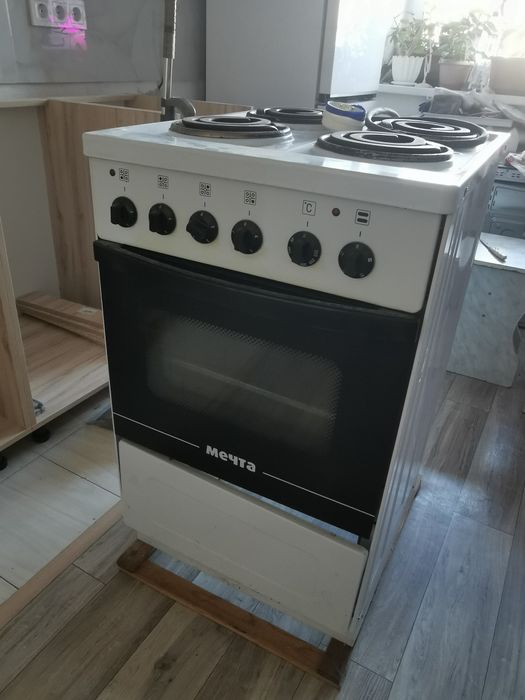 Кухонная плита б/у 30 000