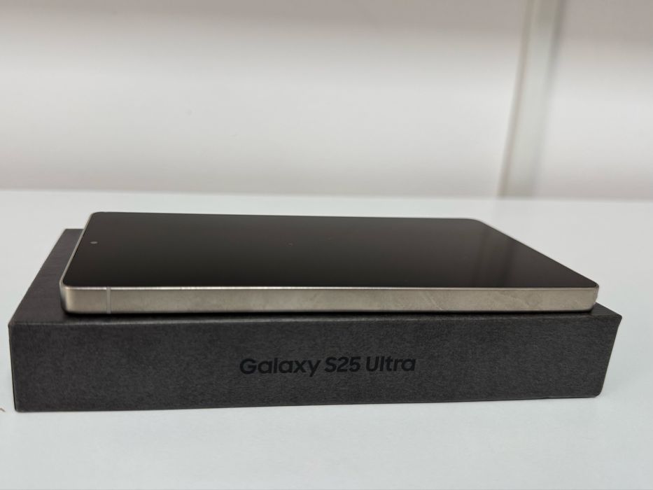 Samsung Galaxy S25 Ultra | 256GB / 12GB RAM | Titanium Black