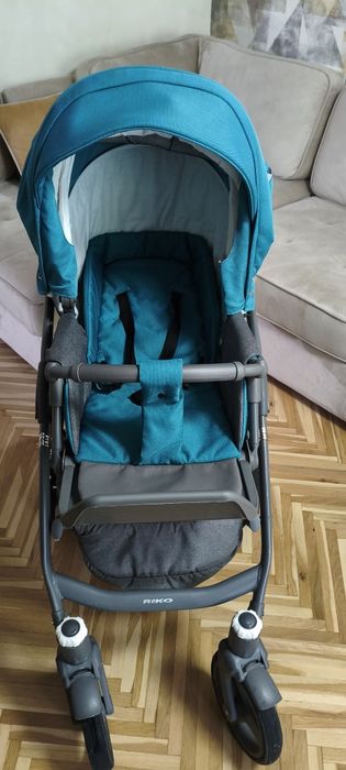 Бебешка количка със зимен и летен кош