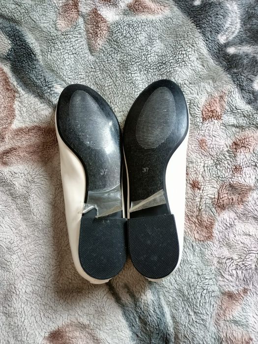 Продам новые балетки